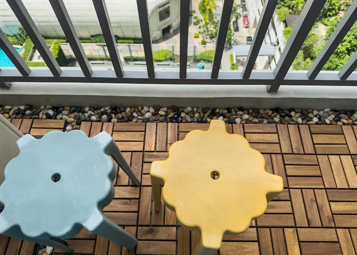 Unique And Quiet Unit In Mandaluyong Or Makati With Fast Wifi & View Aparthotel Manila