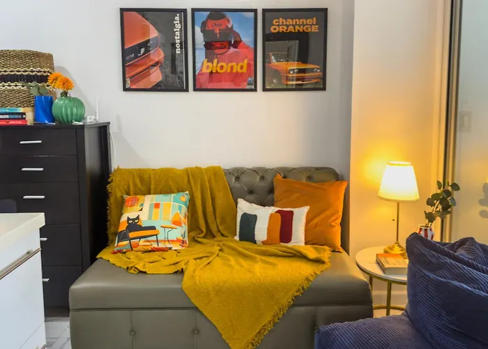 Aparthotel Unique And Quiet Unit In Mandaluyong Or Makati With Fast Wifi & View Manila